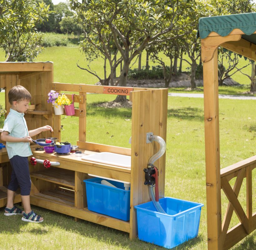 Outdoor - Spielküche mit Pumpe