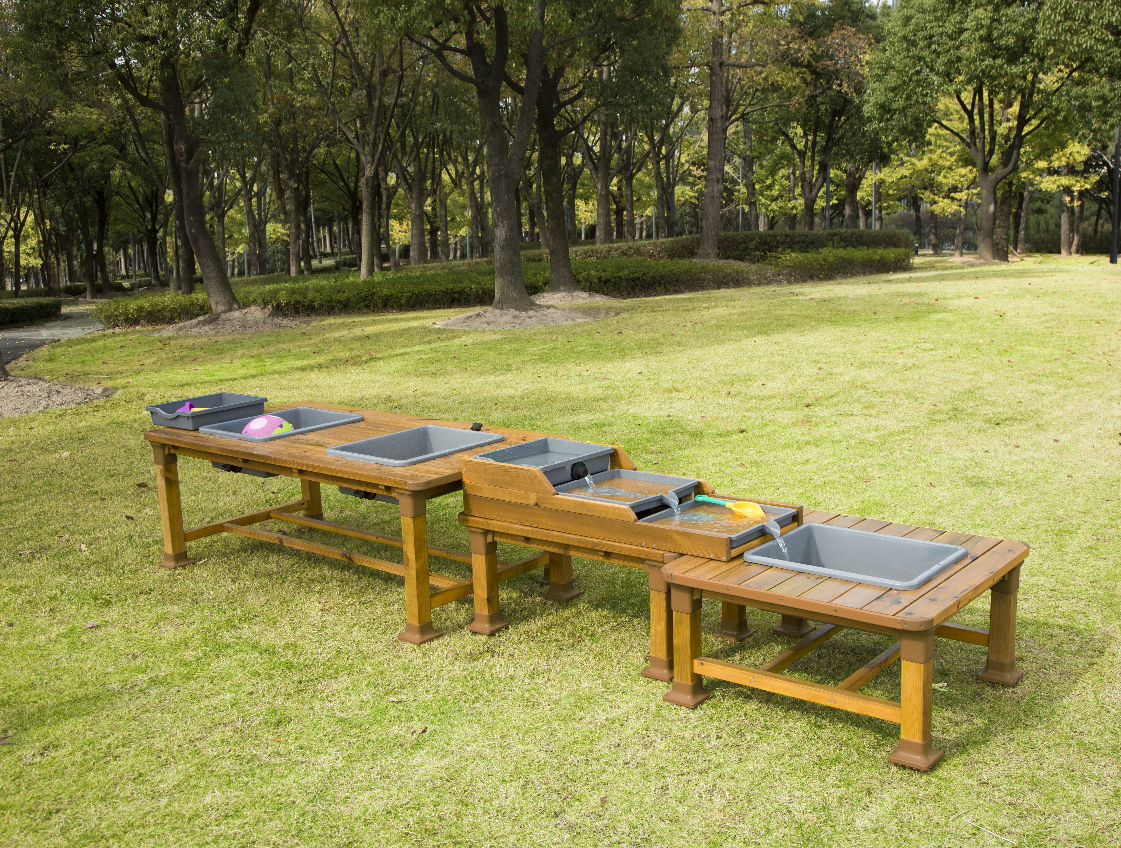 Outdoor Sand- & Wassertische-Anlage 3er Set