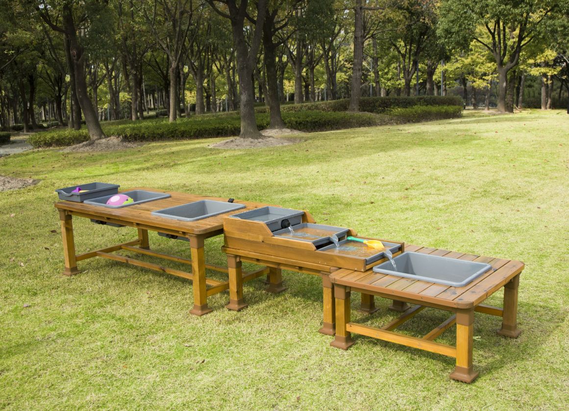 Outdoor Sand- & Wassertische-Anlage 3er Set