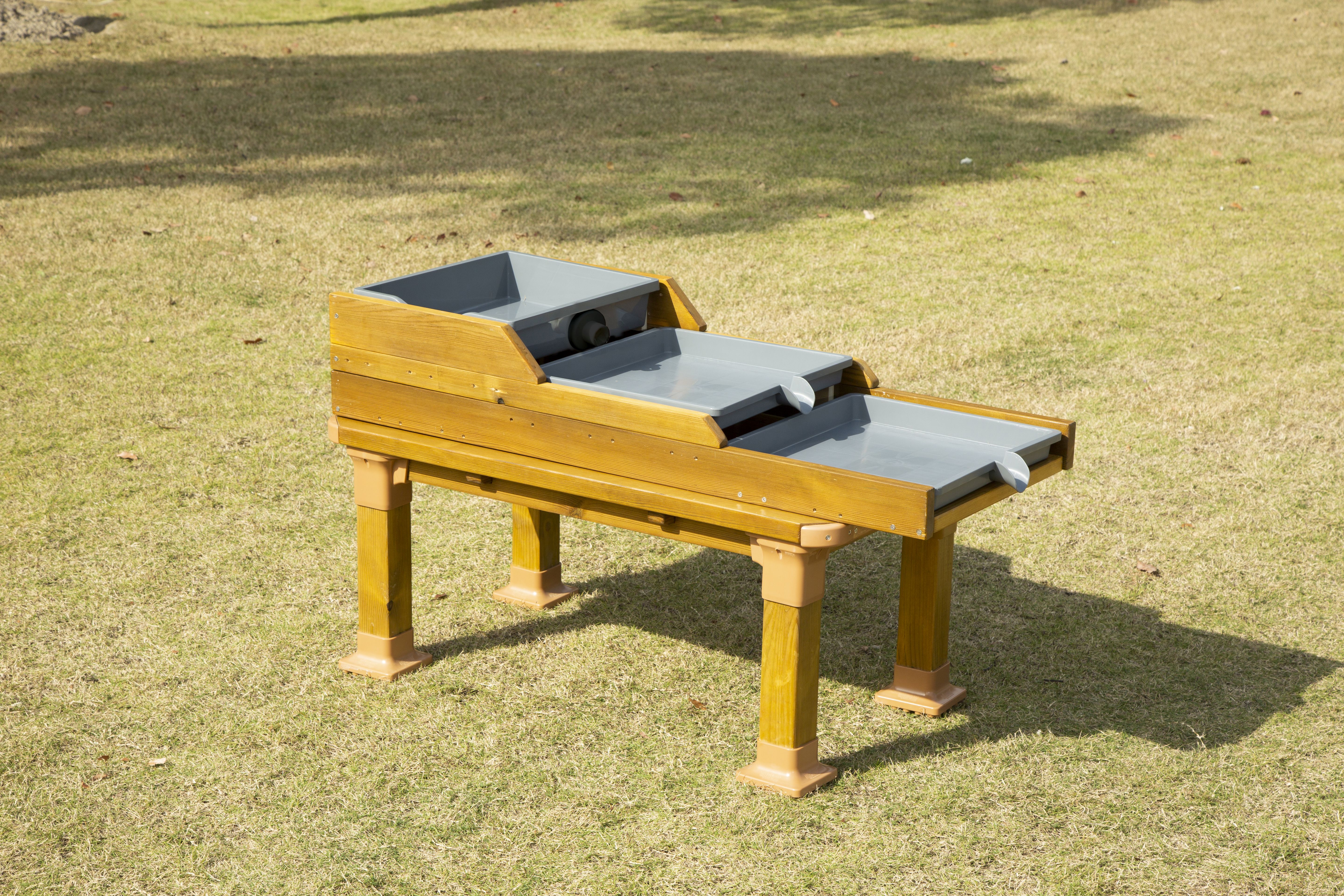 Outdoor Sand- & Wassertisch "Wasserfall"