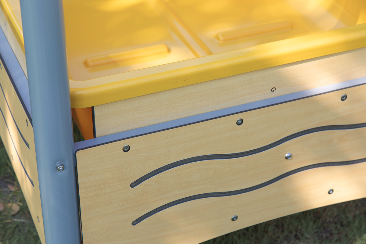 Mobiler Matschtisch mit Spitzdach Mobiler Matschtisch mit Spitzdach