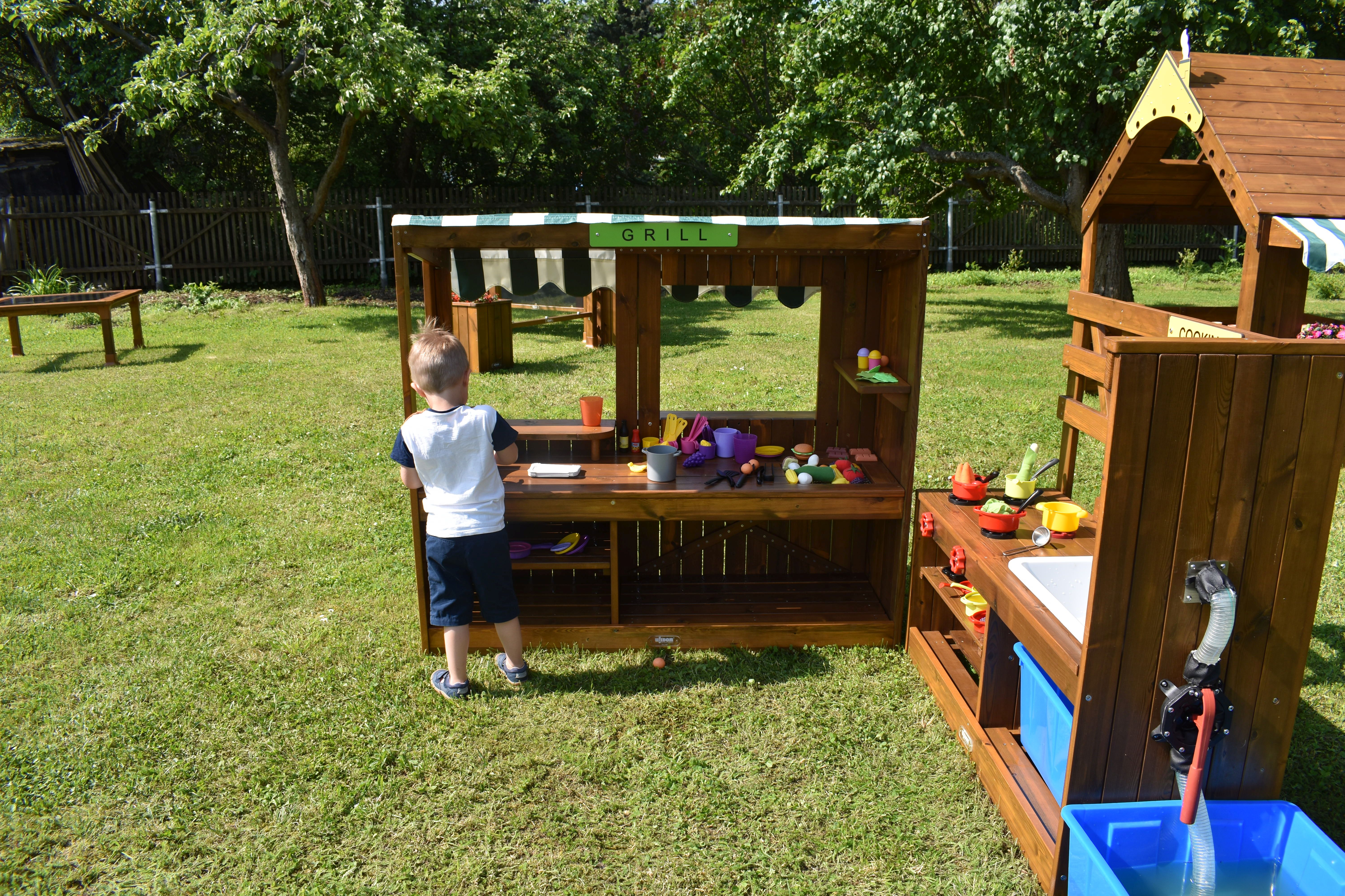 Outdoor - Snack Bar