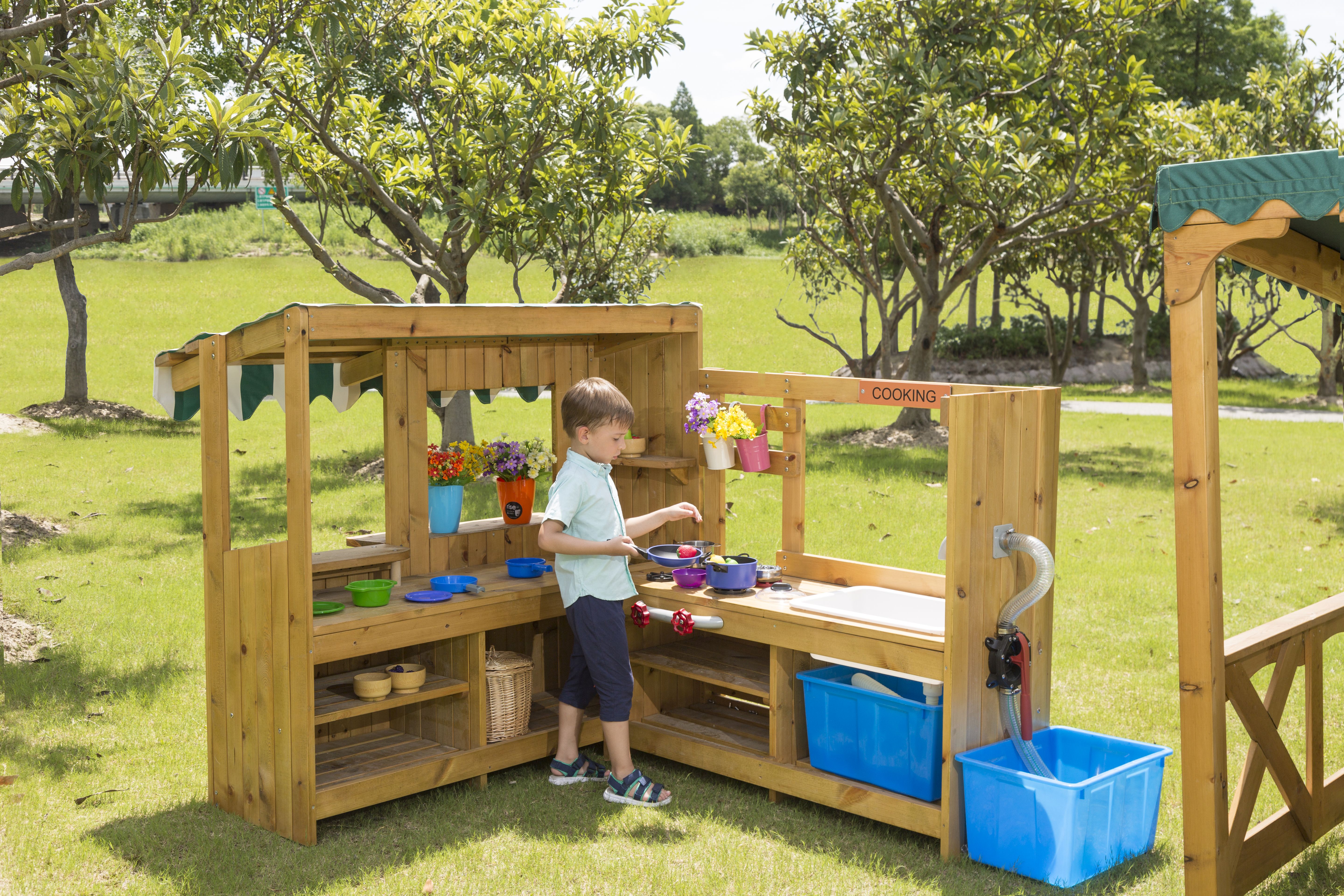 Outdoor - Spielküche mit Pumpe
